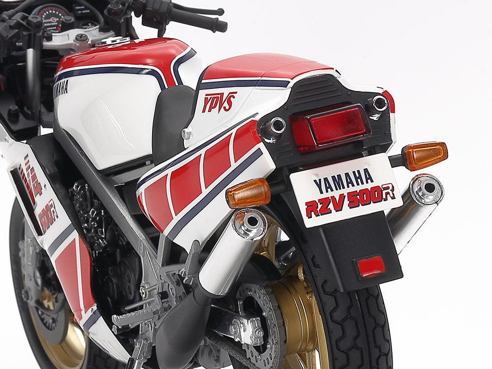 タミヤ 1/12 バイク プラモデル ヤマハ RZV500R 完成品 タミヤ 1/12 オートバイシリーズ ヤマハ RZV500R | タミヤ