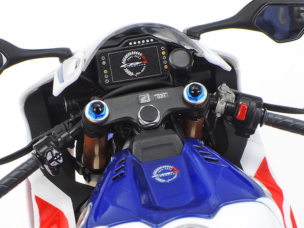 タミヤ 1/12 Honda CBR1000RR-R FIREBLADE SP 30th Anniversary | タミヤ