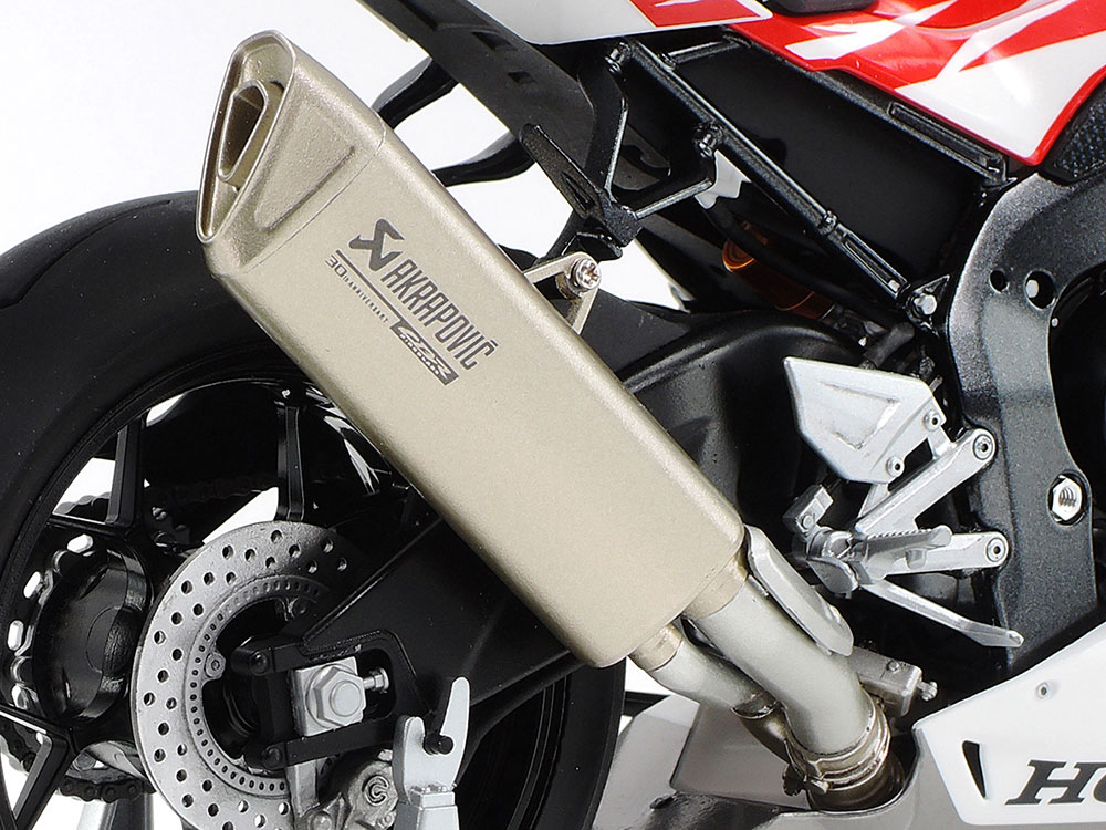 タミヤ 1/12 Honda CBR1000RR-R FIREBLADE SP 30th Anniversary | タミヤ