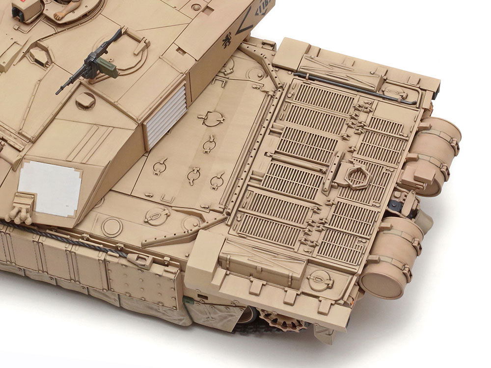 1/48 SCALE BRITISH MAIN BATTLE TANK CHALLENGER 2 (DESERTISED)