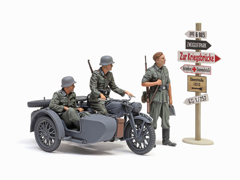 タミヤ 1/35 ミリタリーミニチュアシリーズ 1/35 ドイツ軍用サイドカー 