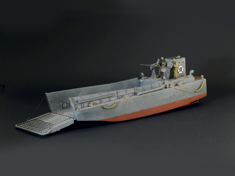 イタレリ 1/35ミリタリー 1/35 LCM 3 上陸用舟艇 | タミヤ