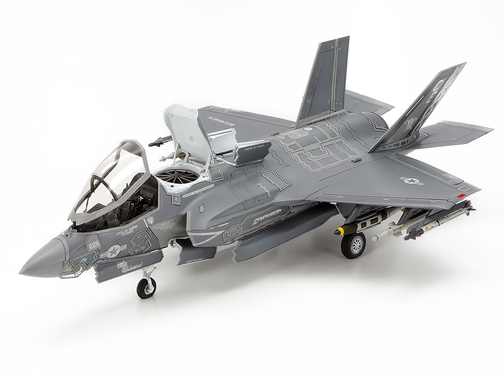 イタレリ　1/48 F-35B ライトニング　II