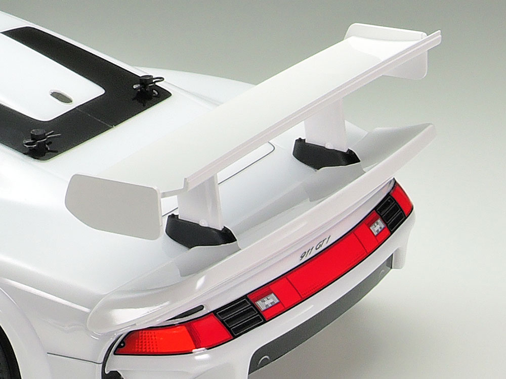 タミヤ 1/8 TGX ポルシェ 911 GT1 ボディ