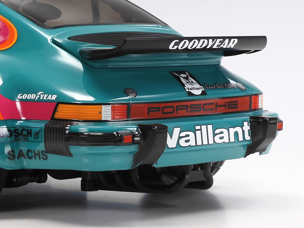 有名ブランドではありませんが タミヤ、電動RCカー発売50周年記念の「1/10RC ポルシェ934 (1976