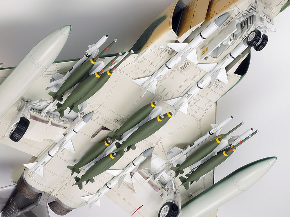 タミヤ 1/32 エアークラフトシリーズ マクダネル F-4C/D ファントムII | タミヤ