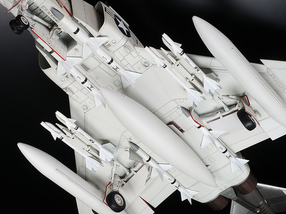 タミヤ 1/32 エアークラフトシリーズ マクダネル・ダグラス F-4J 