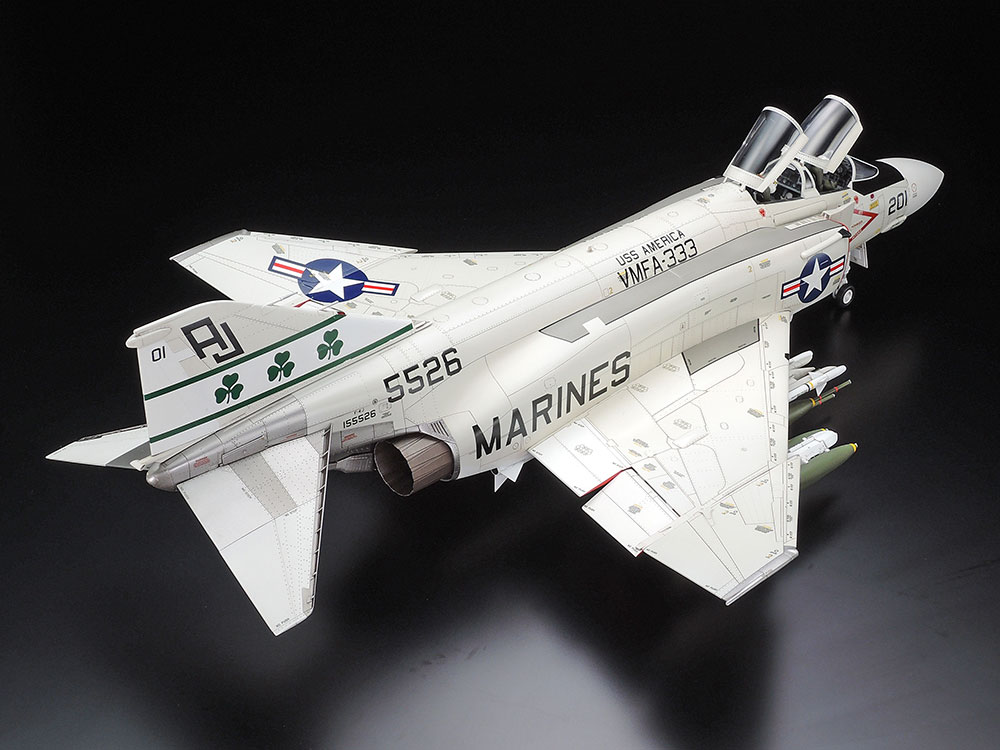 タミヤ 1/32 エアークラフトシリーズ マクダネル・ダグラス F-4J ファントムII マリーン | タミヤ