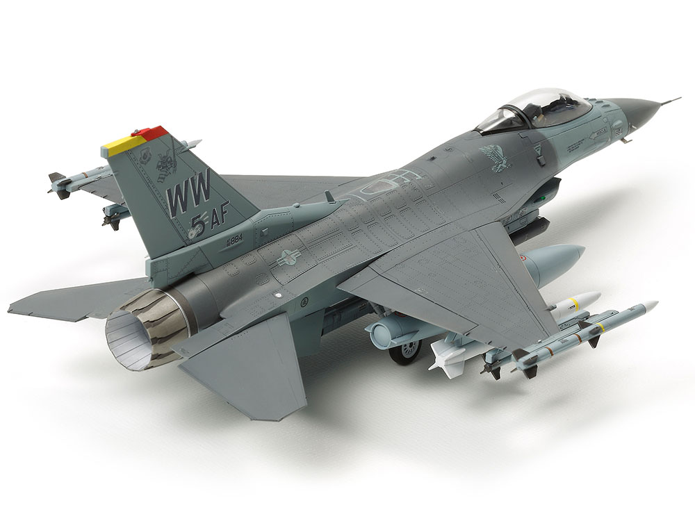 タミヤ 1/72 ウォーバードコレクション ロッキード マーチン F-16CJ 