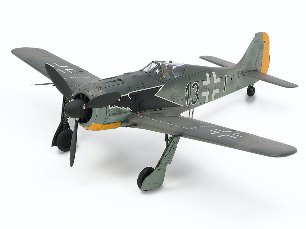 タミヤ 1/48 傑作機シリーズ フォッケウルフ Fw190 A-3 | タミヤ