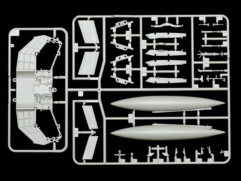 1/48 マクダネル・ダグラス F-4B ファントムII キットのランナー部品と