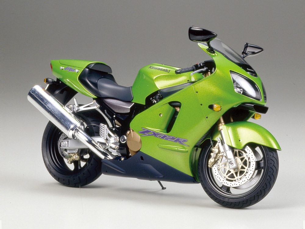 1/12 SCALE Kawasaki Ninja ZX-12R | TAMIYA