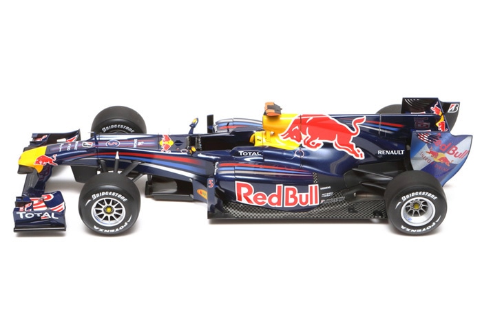 本体別売1/20 完成品 レッドブル RB6 プラモデル タミヤ　F1 ミニカー