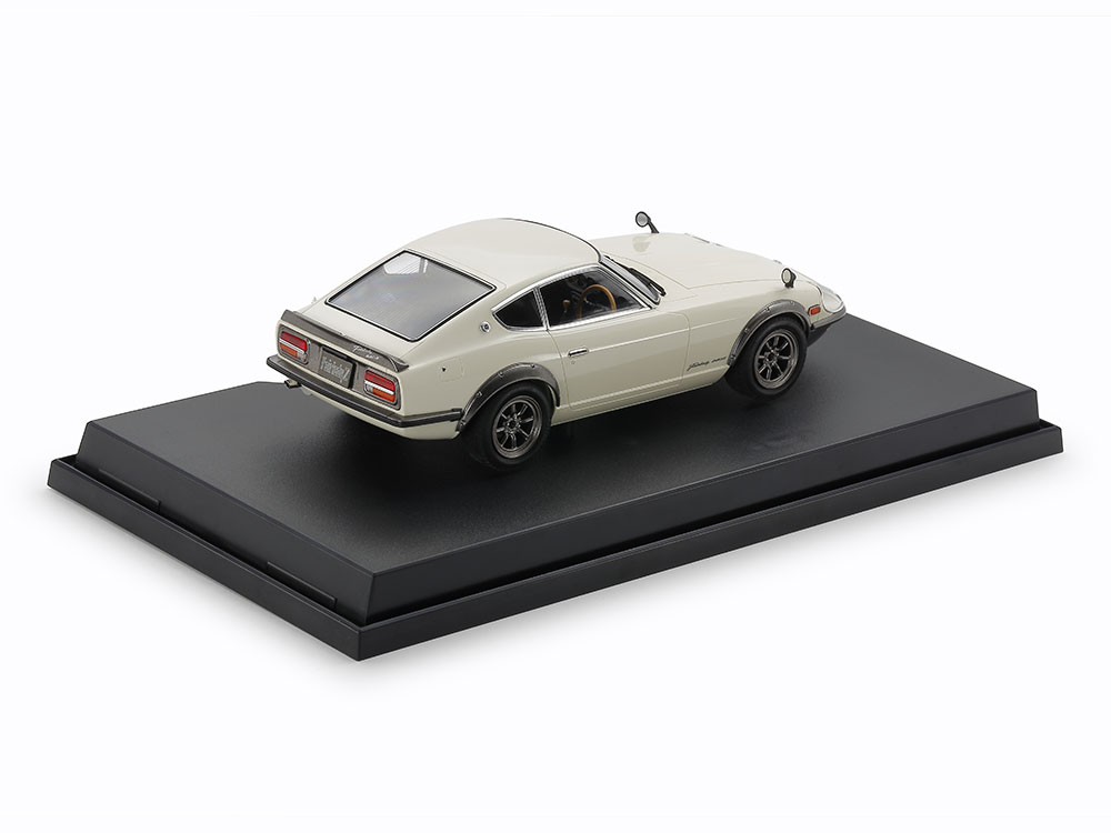 タミヤ 1/24 マスターワークコレクション 1/24 NISSAN フェアレディ 