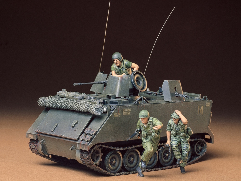 タミヤ アメリカ空挺戦車 M551 シェリダン(ベトナム戦争) 1/35 完成品