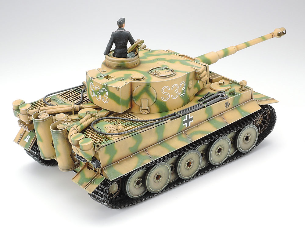 超お買い得 TIGER-Ⅰ 1/35 ACADEMY 完全内部再現キット 未組立 戦車