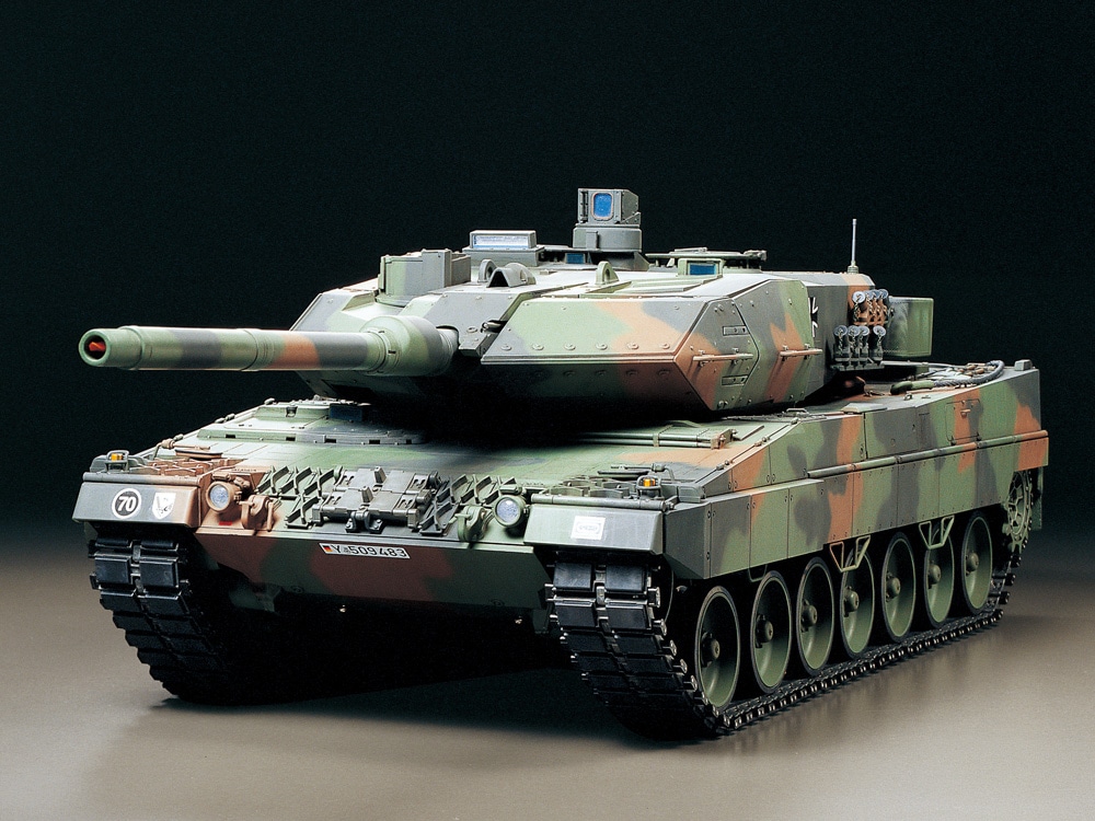 タミヤ 1/16 ビッグタンクシリーズ アメリカ M1A2 エイブラムス戦車