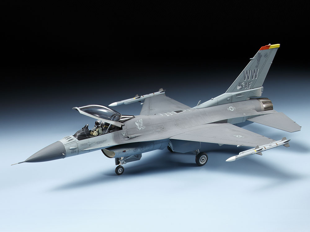 タミヤ 1/72 ウォーバードコレクション ロッキード マーチン F-35B ライトニングII | タミヤ