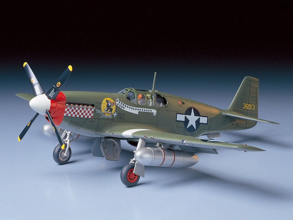 1/48 SCALE NORTH AMERICAN P-51B MUSTANG | TAMIYA
