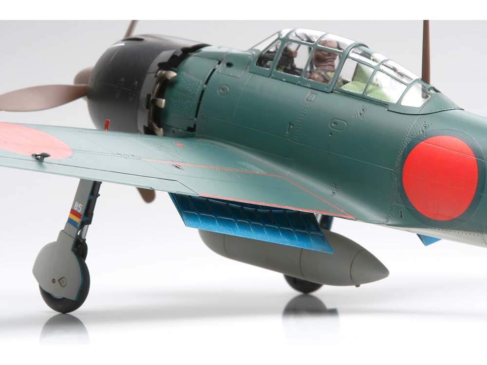 中古直販1/72 　零戦５２型　第３０２海軍航空隊所属機　完成品　　タミヤ 完成品